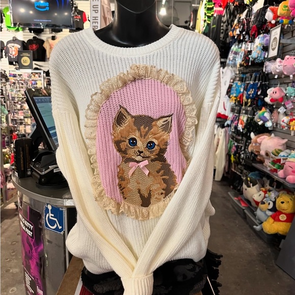 NWT Vintage-Style Cute Kitten Portrait Oversized Sweater - Picture 11 of 14